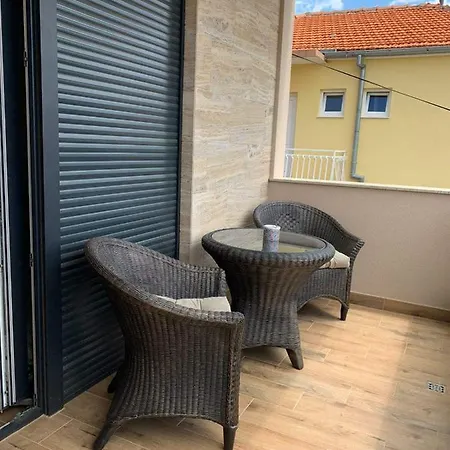 Apartmani Tisno Tm Buitenkant foto