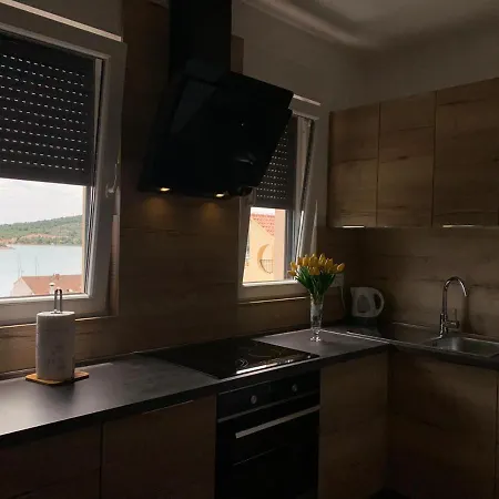 Apartmani Tisno Tm Buitenkant foto